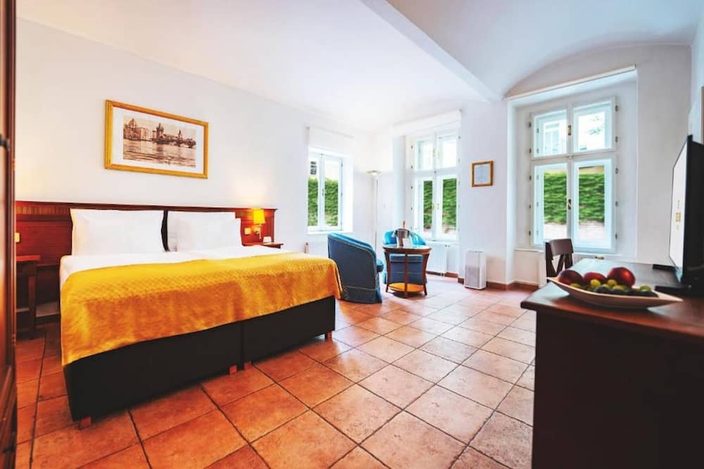 ルイ レジェ 写真