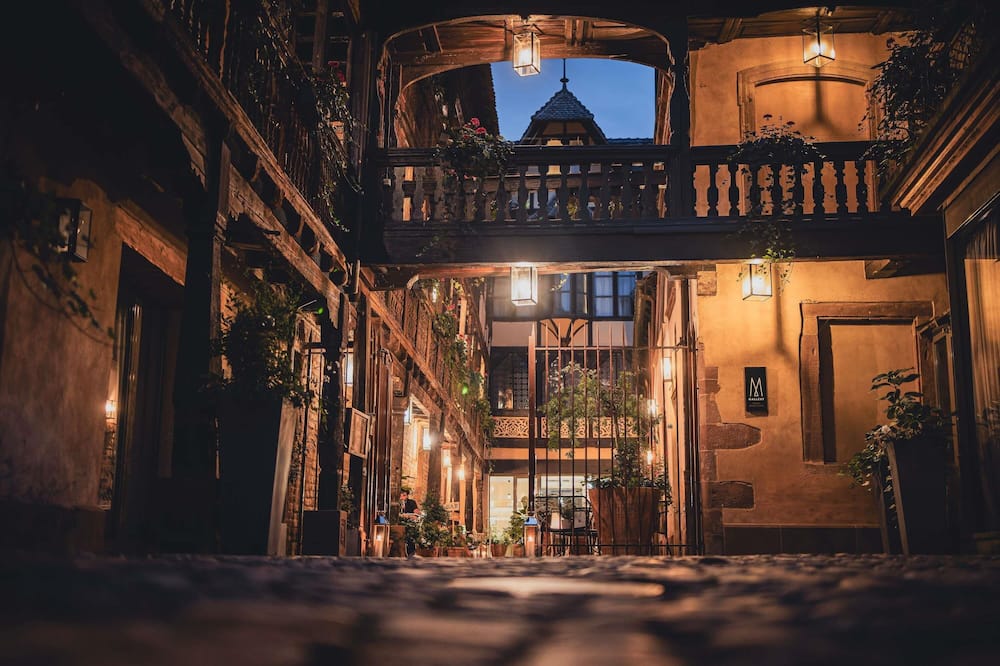 クール デュ コルボー ホテル ストラスブール エムギャラリー コレクション 写真