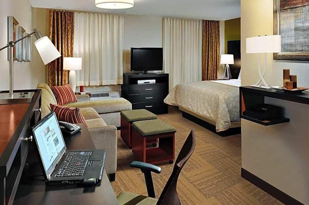 ステイブリッジ スイーツ バイ ホリデイ イン ギルバート イースト メサ バイ IHG 写真