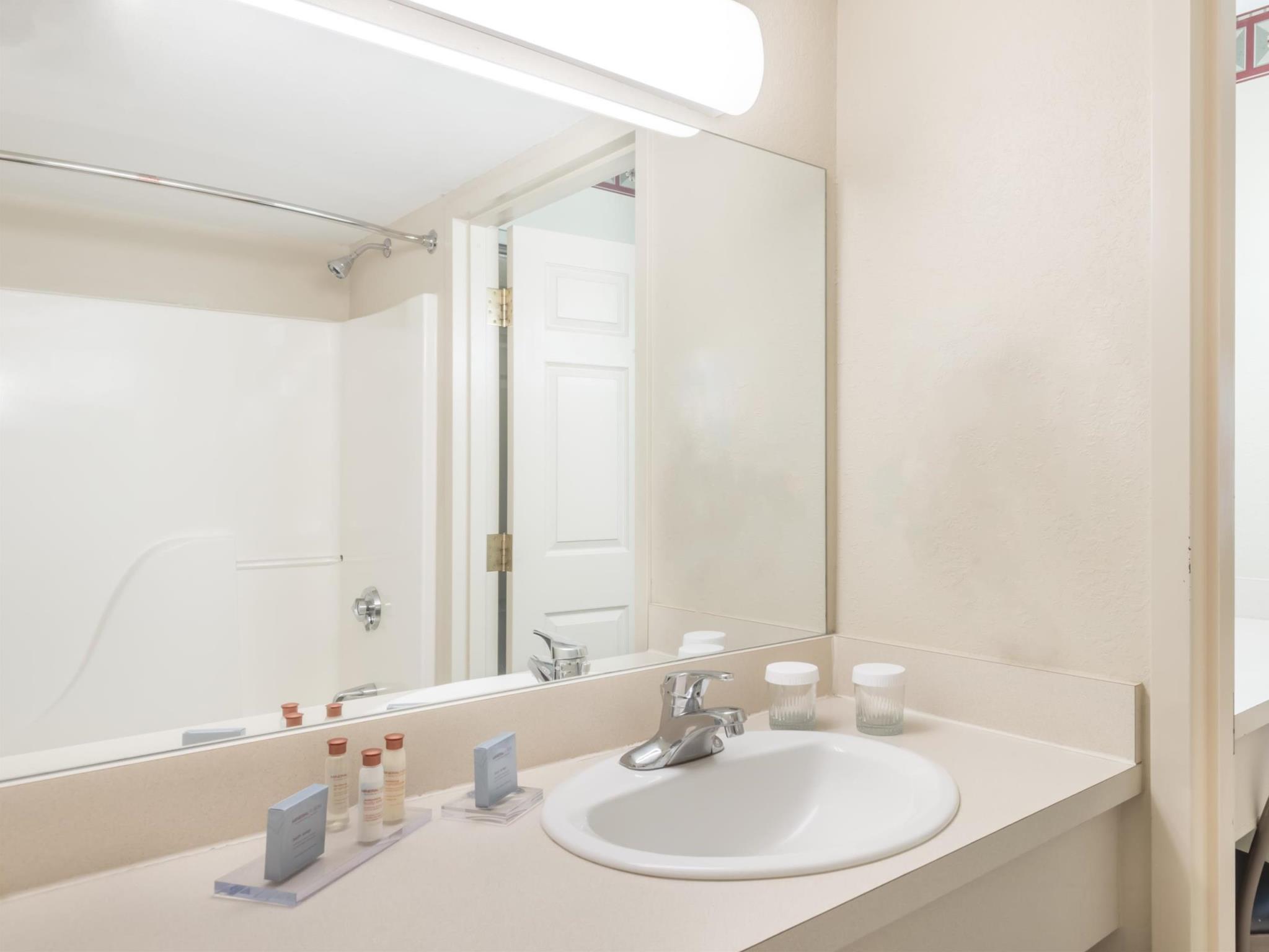 Franklin Extended Stay Hotel 写真