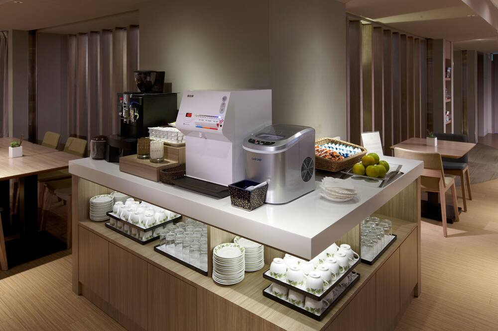 ロイヤル イン タイペイ リンセン フアシャン 1914 クリエイティブ パーク 写真