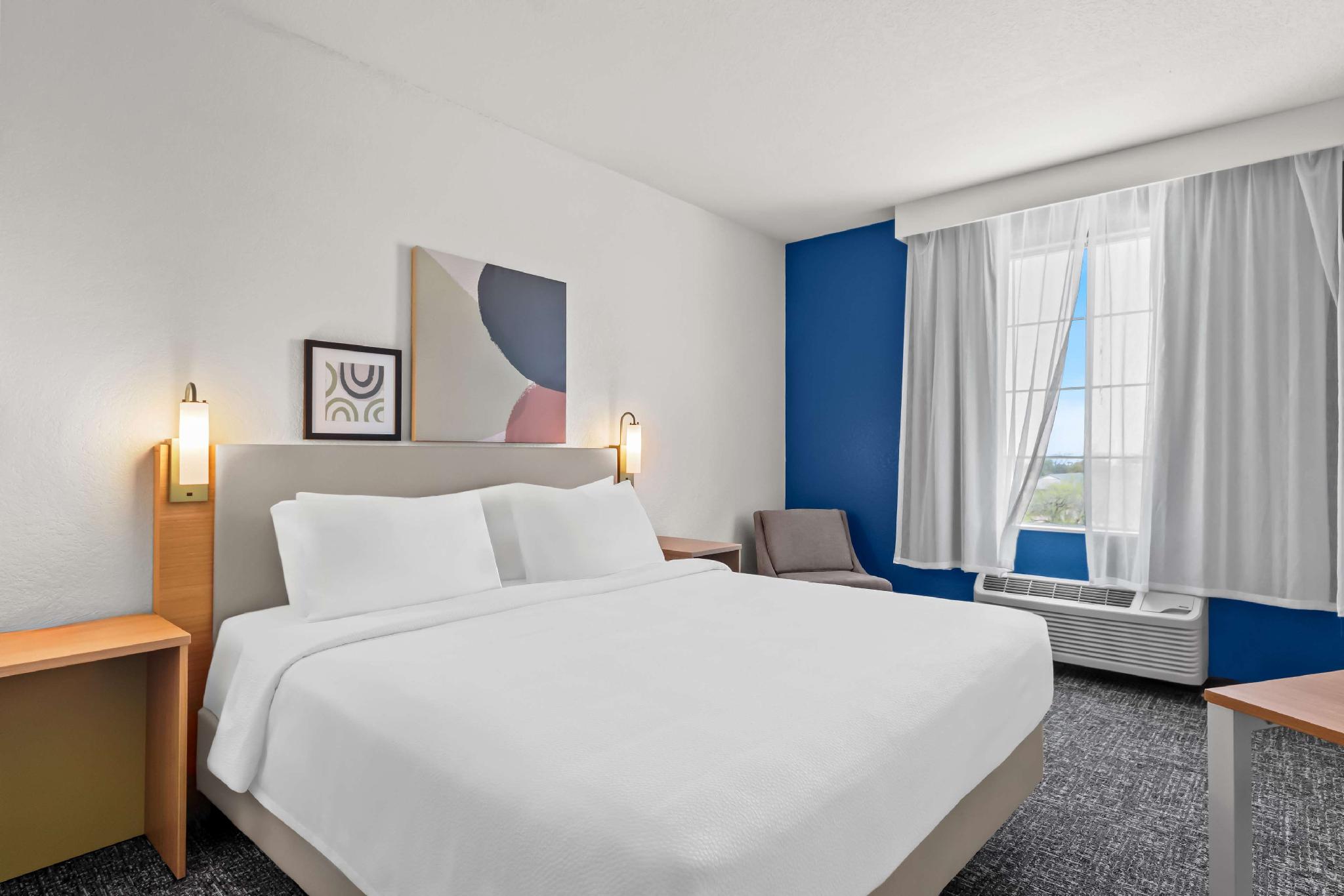 Spark by Hilton Selma 写真