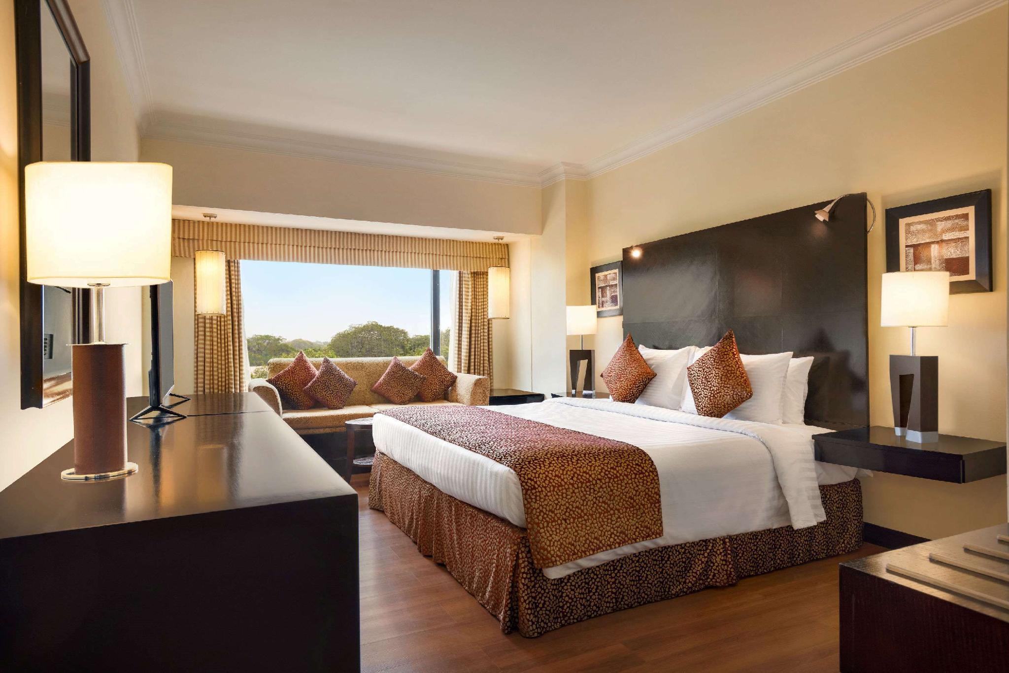 ラマダ プラザ バイ ウィンダム カラチ エアポート ホテル 写真