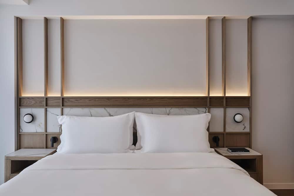 エレクトラ リズム アテネ 写真