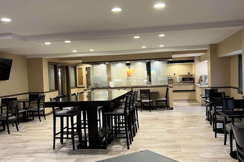 シュアステイ プラス バイ ベスト ウェスタン モービル I-65 写真