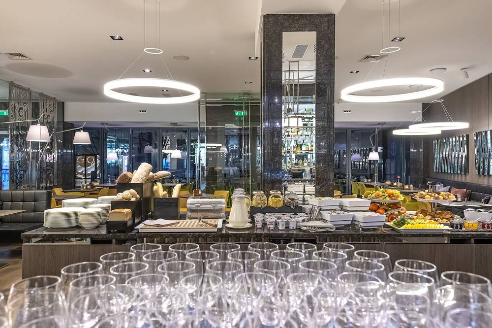 ホテル コングレス アベニュー 写真