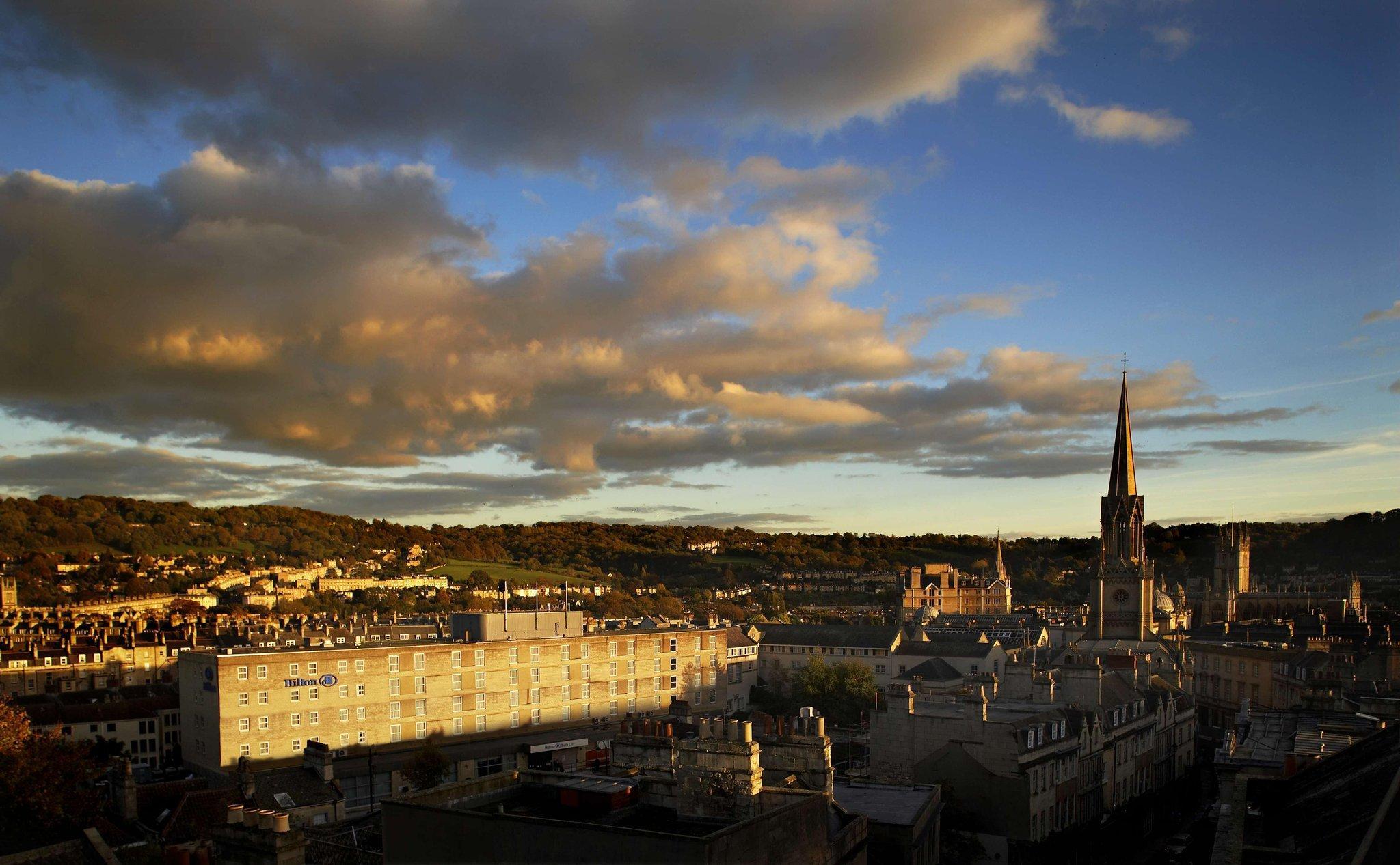 ダブルツリー バイ ヒルトン バース 写真