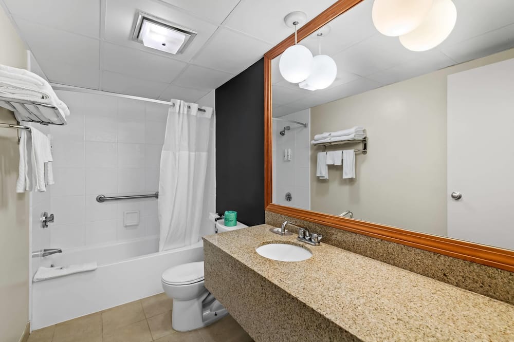 クオリティ イン バンゴー エアポート 写真