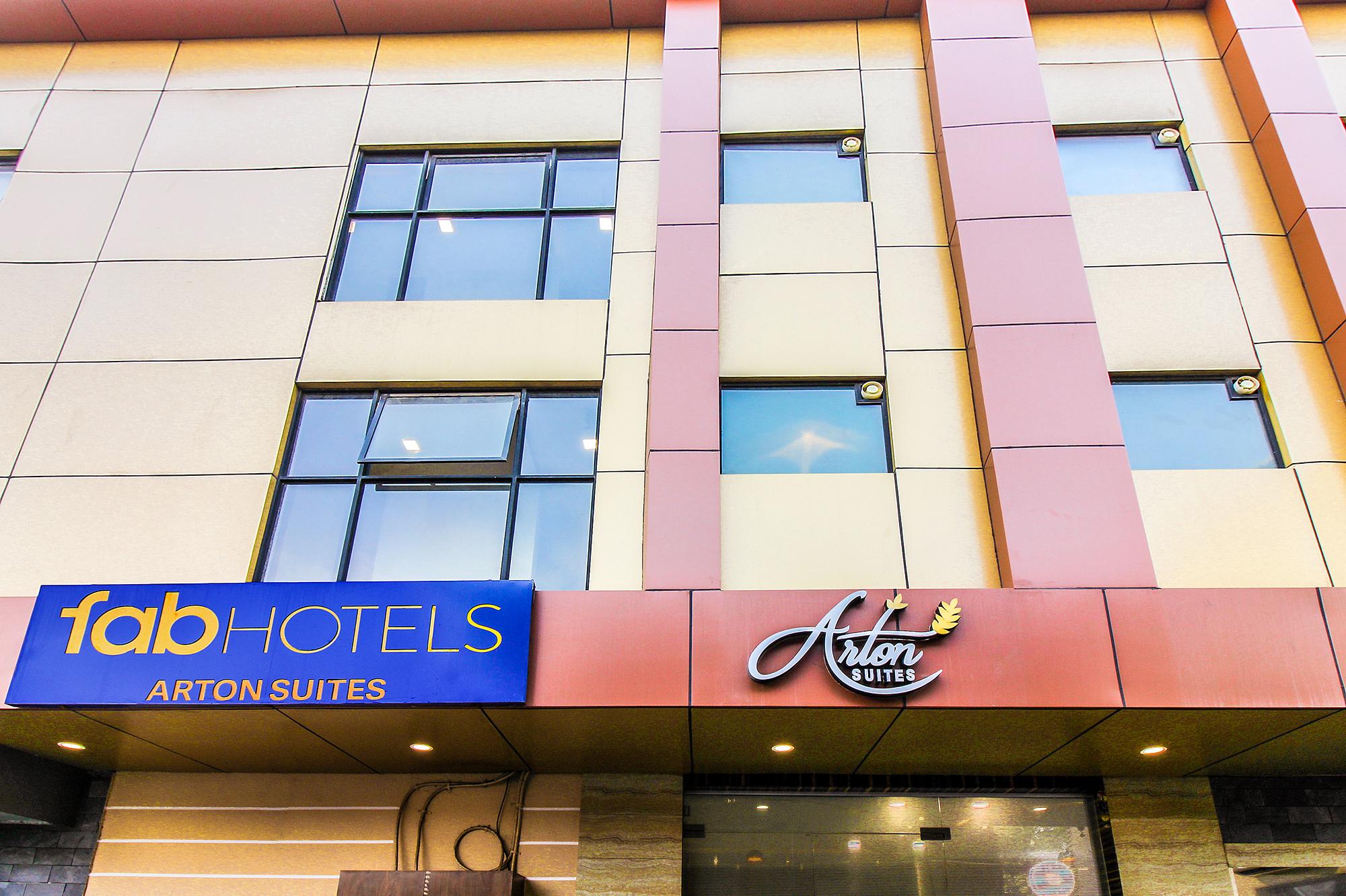 ファブホテル アートンスイート エヌアール ムンバイ インターナショナル エアポート 写真