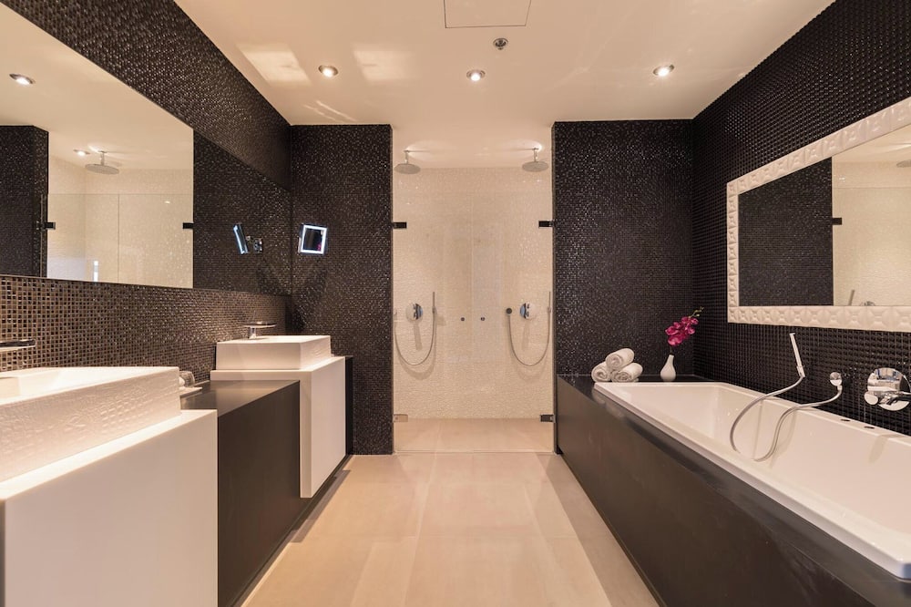 レオナルド ロイヤル ホテル デン ハーフ プロメナード 写真