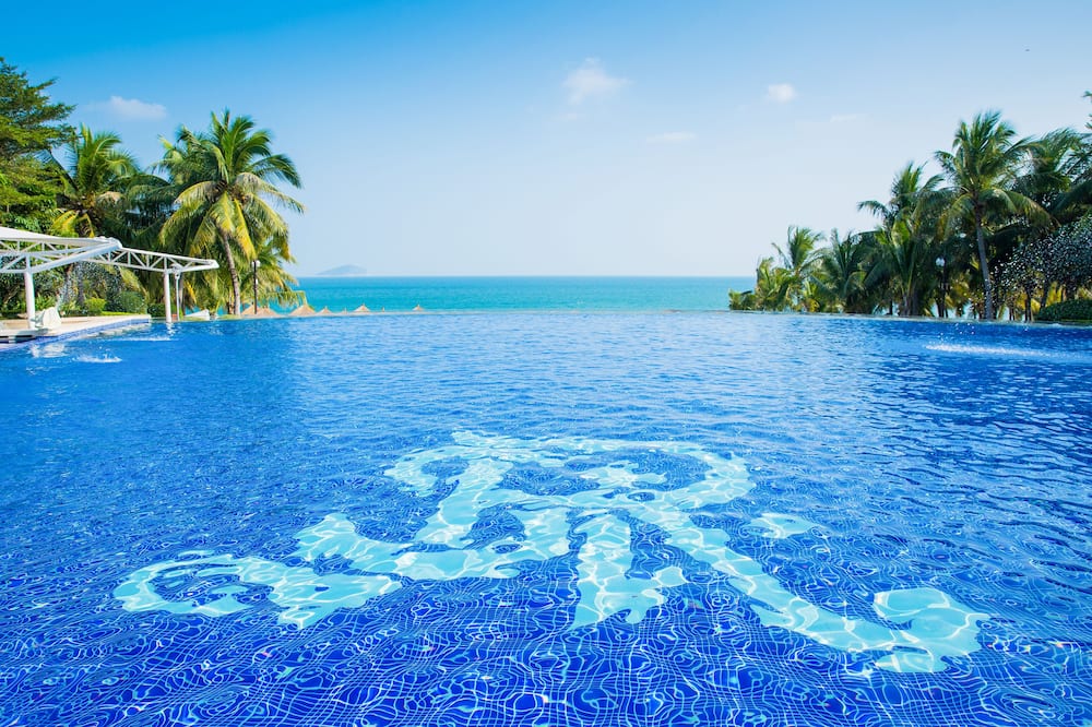 ザ セント レジス サンヤ ヤロン ベイ リゾート 写真