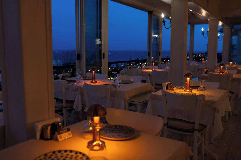 アビチェンナ ホテル - スペシャル クラス 写真