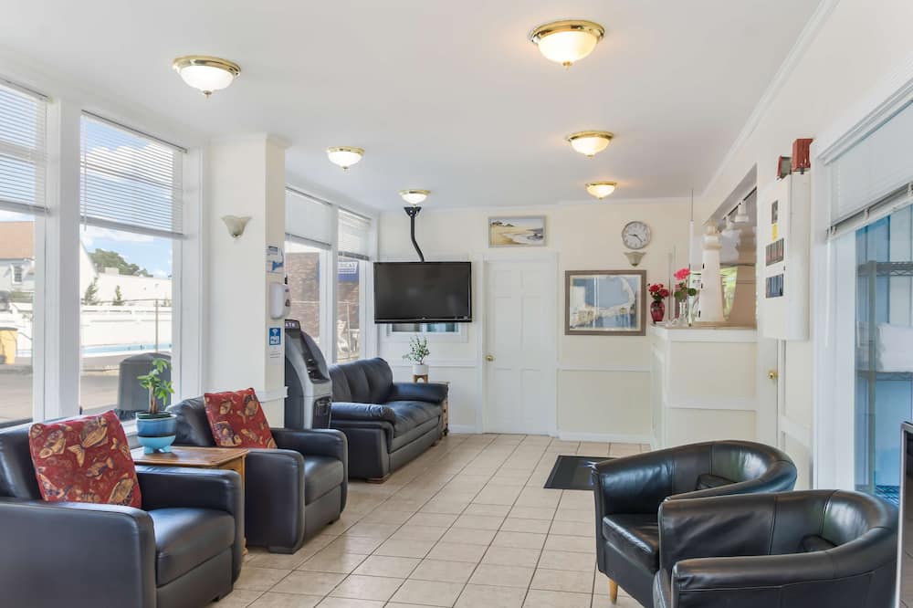 アメリカズ ベスト バリュー イン & スイーツ ハイアニス ケープ コッド 写真