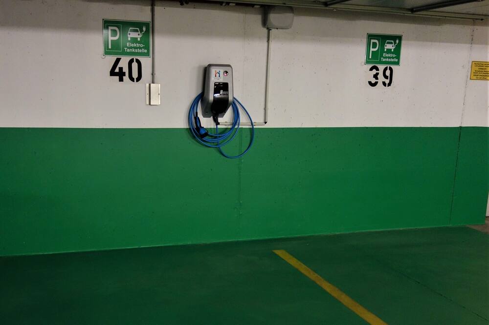 AMBER ECONTEL 写真