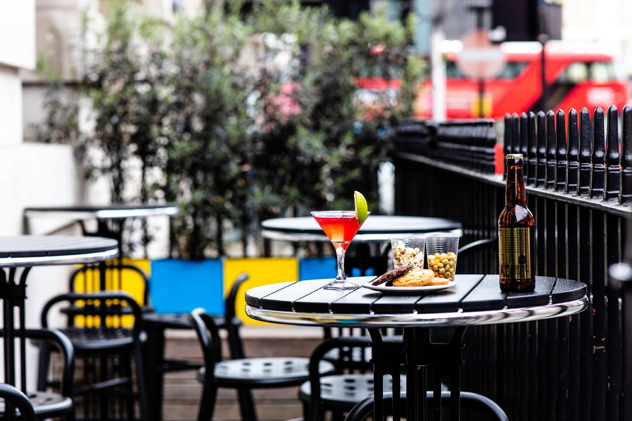 メガロ ホテル 写真