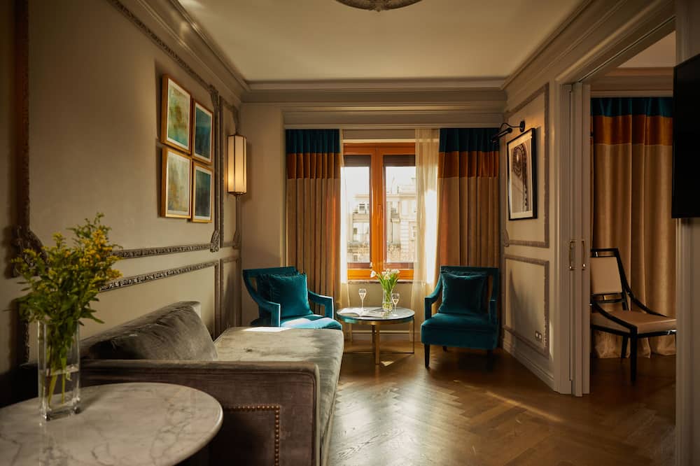 エル アベニーダ パラセ 写真