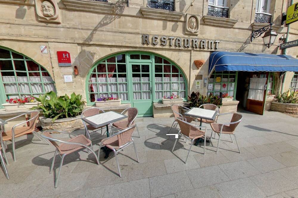 Hostellerie Saint Martin- Logis Hôtel et Restaurant 写真