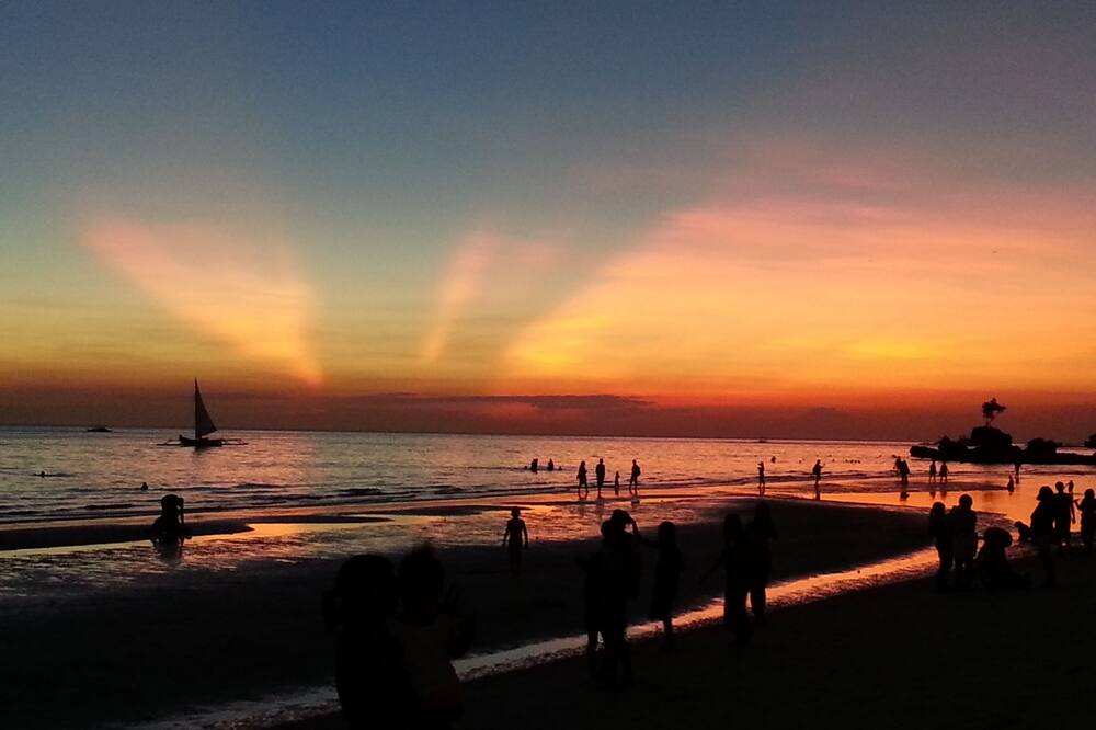 ルガー ボニート ホテル ボラカイ 写真