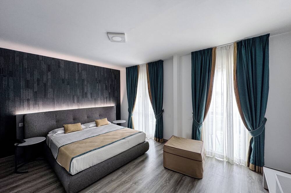 Mediterranea Hotel & Convention Center 写真