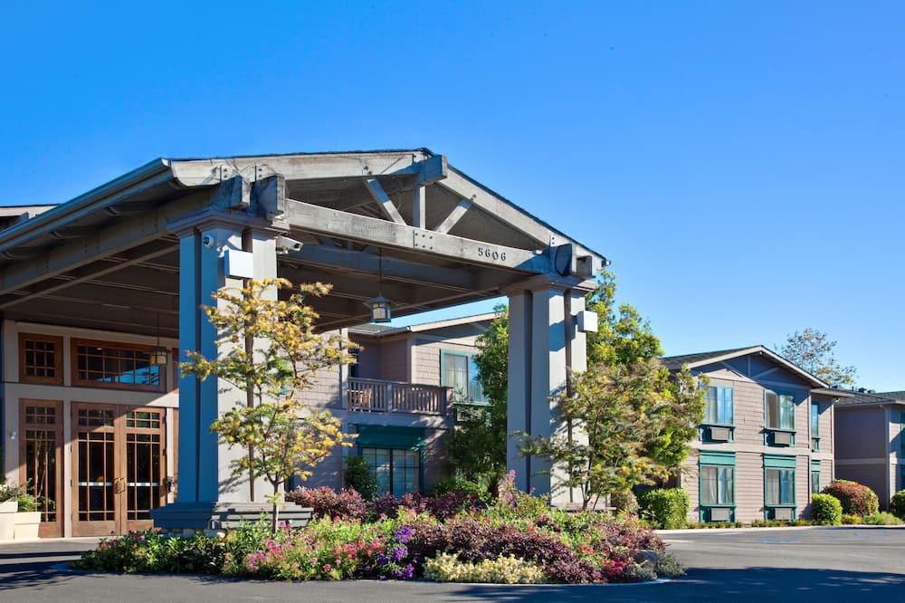 ホリデイ イン エクスプレス & スイーツ カーペンテリア by IHG 写真