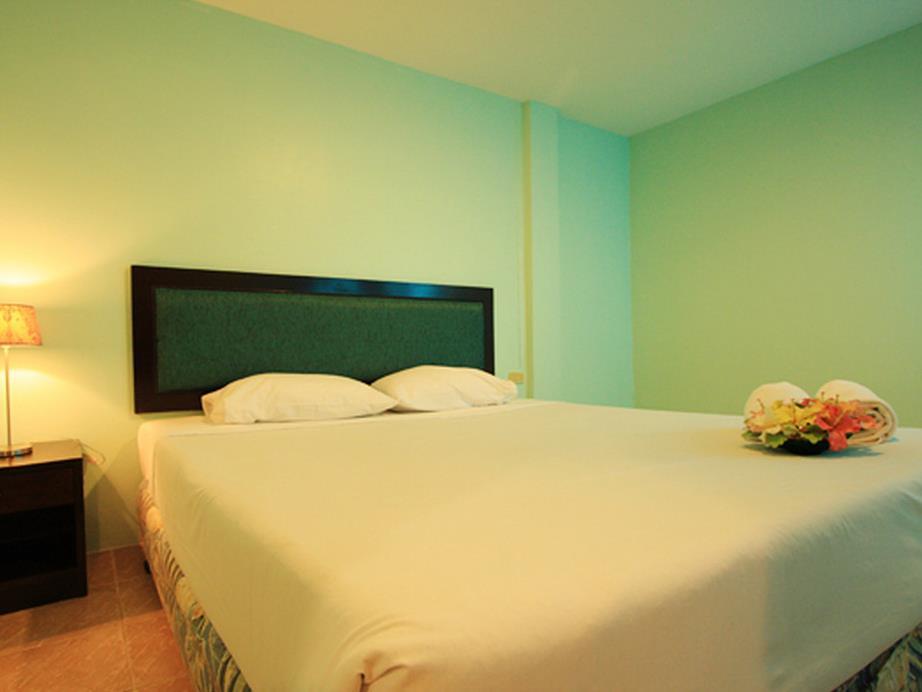 チャバ シャーレー 写真