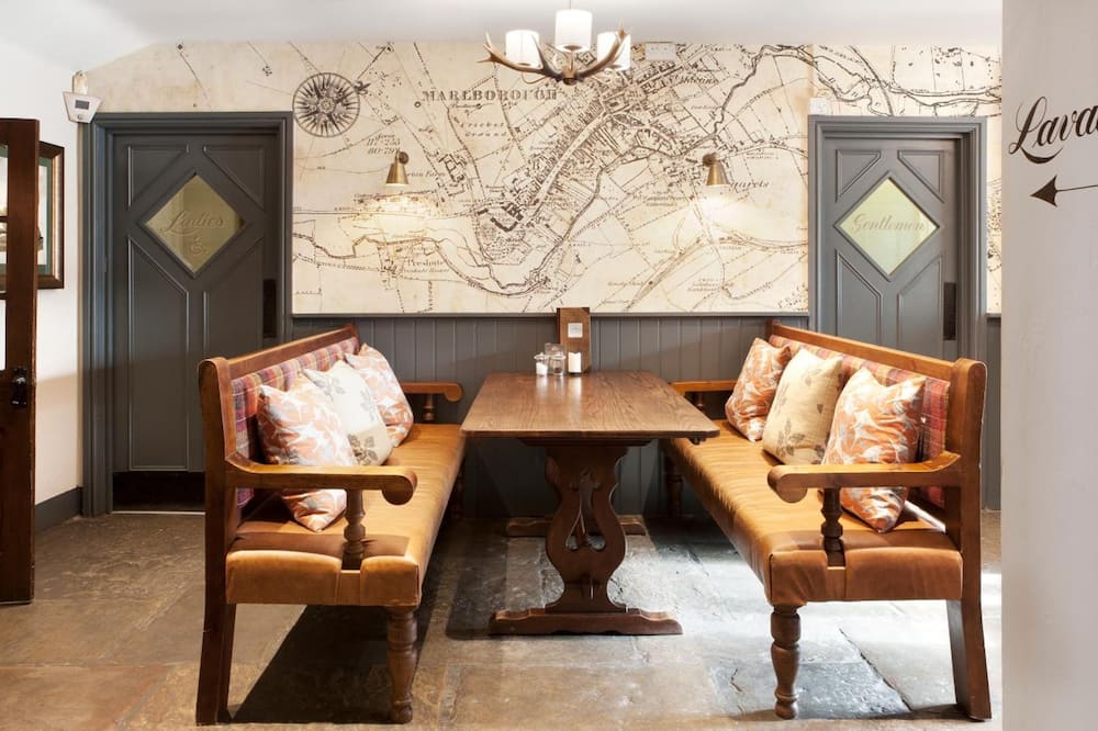 ザ グリーン ドラゴン 写真