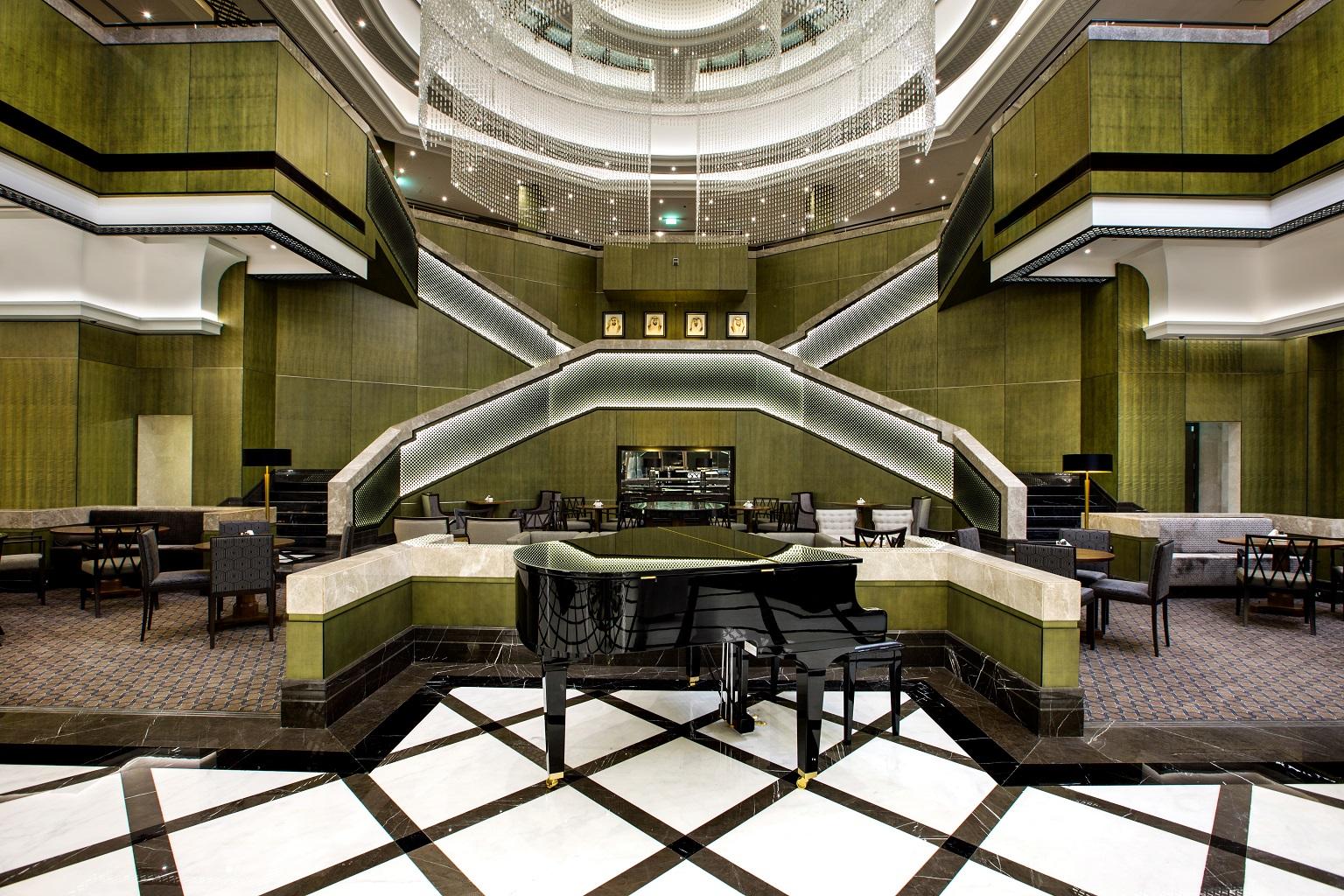 Ayla Grand Hotel 写真