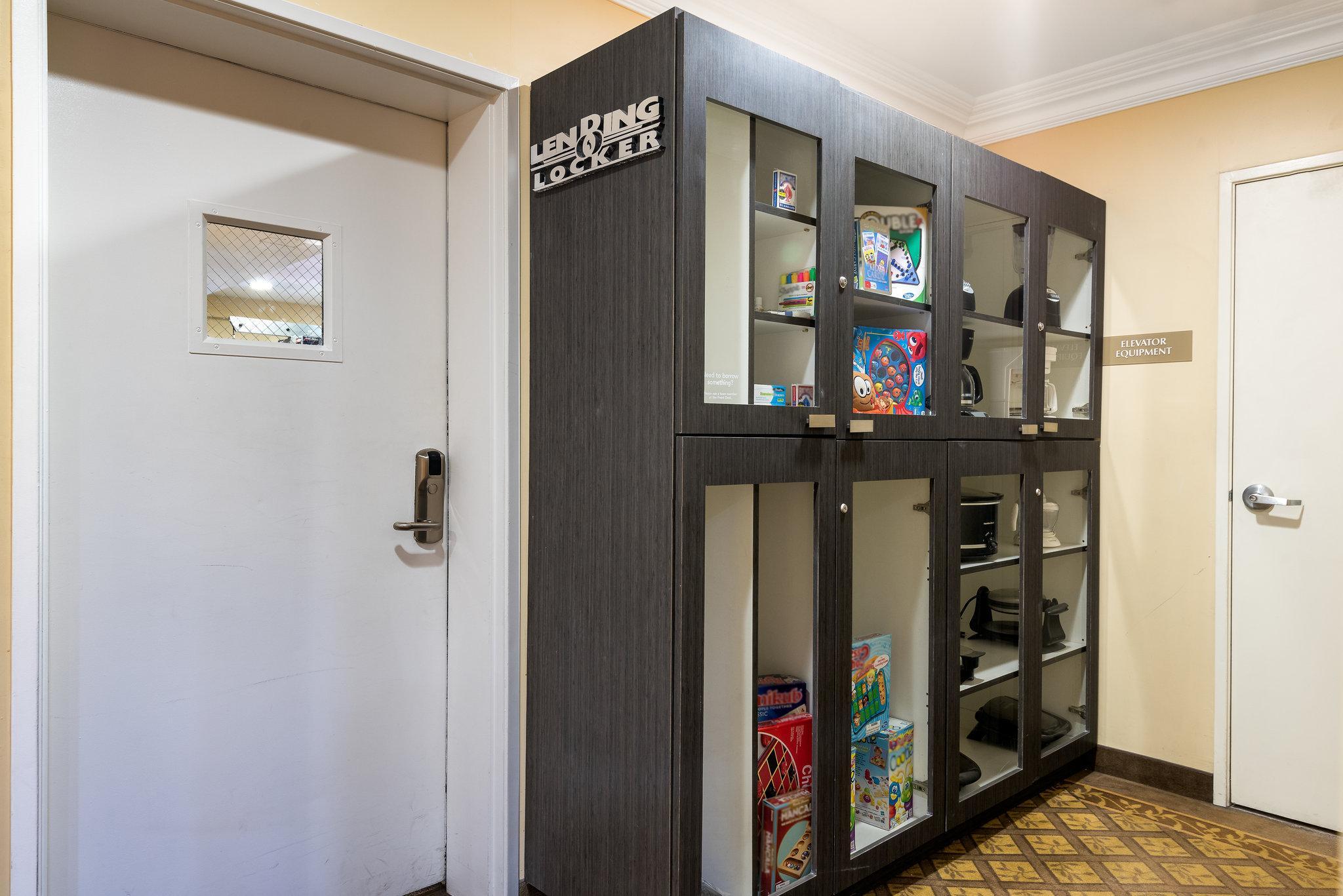 キャンドルウッド スイーツ LAX ホーソーン by IHG 写真