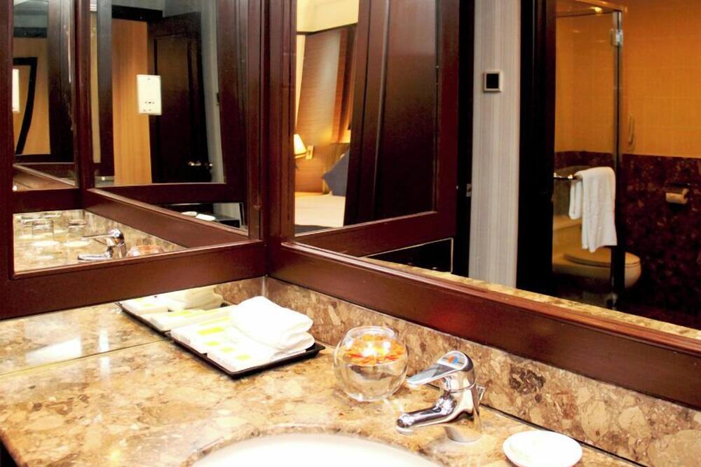 マルディヤ ホテル アンド スイーツ 写真