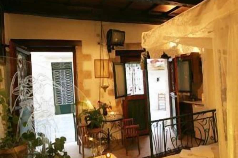 Ifigenia Rooms 写真