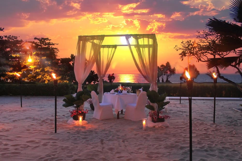 プルマン プーケット カロン ビーチ リゾート 写真