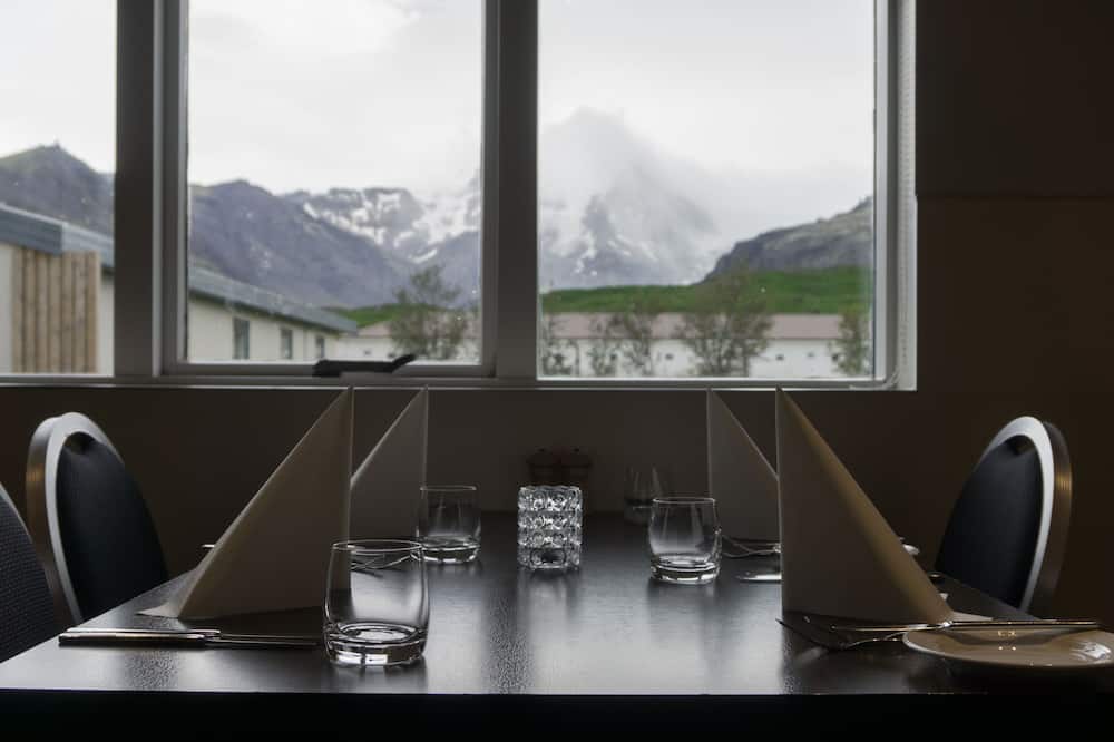 ホテル スカフタフェル 写真