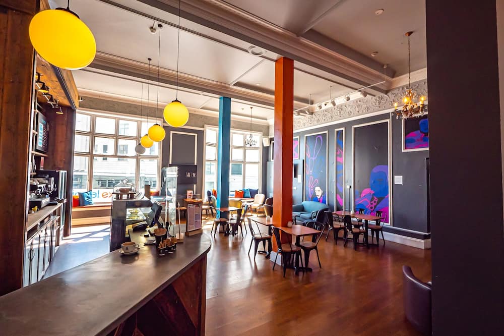 a&o ブライトン ビーチ 写真