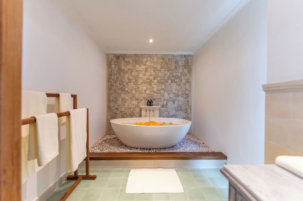 ウマ ルサ 写真