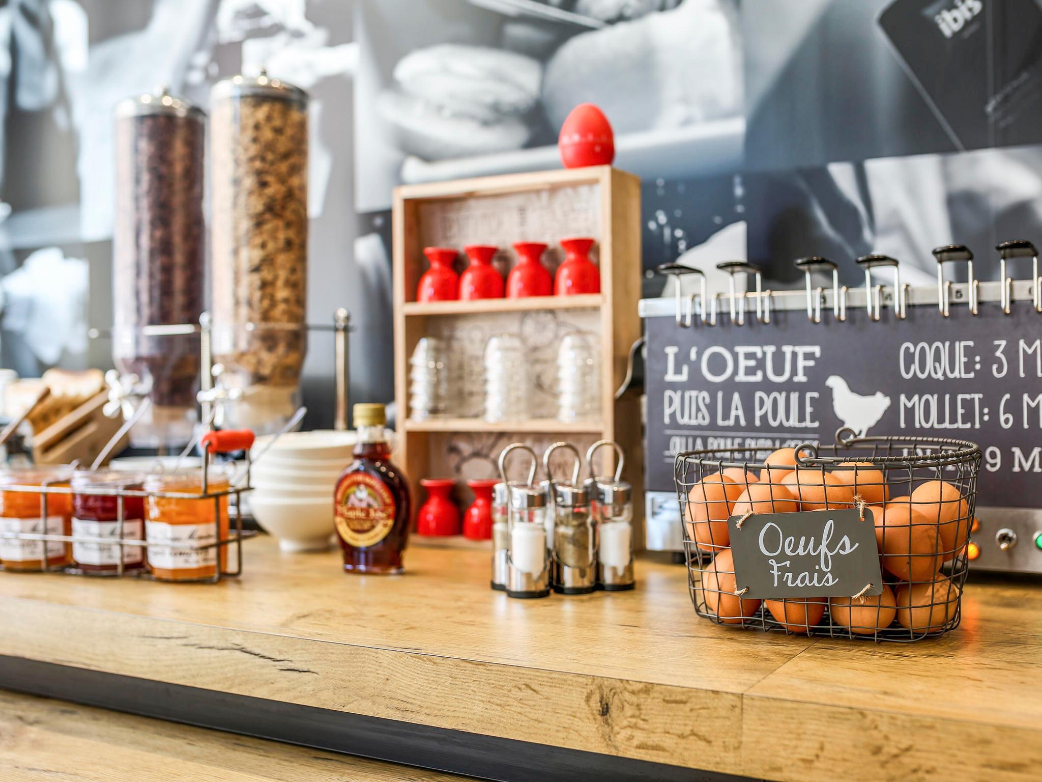 イビス アルビ 写真