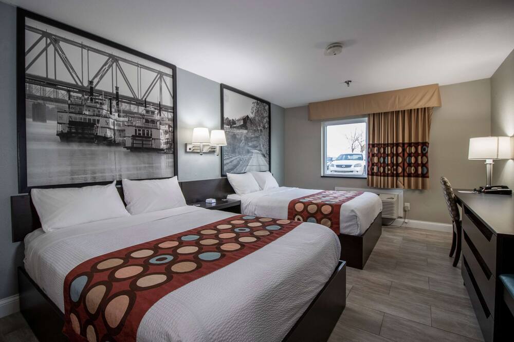 スーパー 8 バイ ウィンダム オーエンズボロ 写真