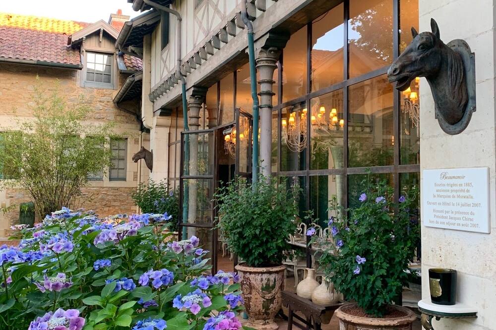 ボーマノアール スモール ラグジュアリー ブティック ホテル 写真