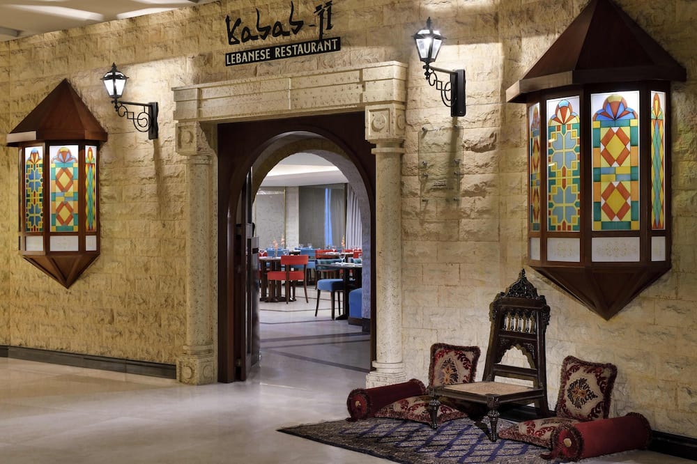 モーベンピック ホテル カラチ 写真