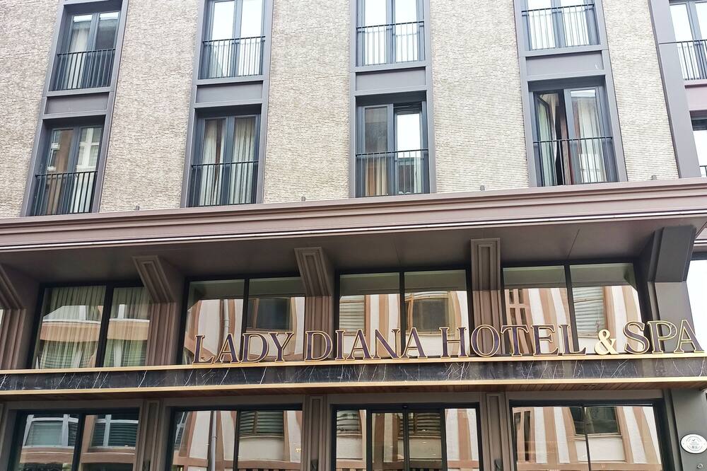 ホテル レディ ダイアナ 写真