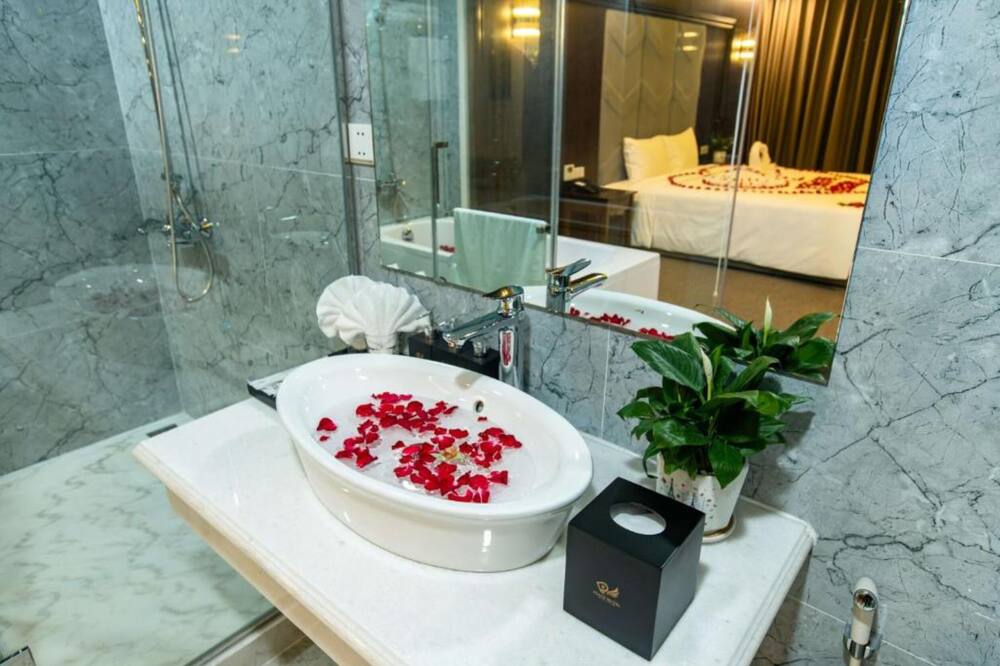 ピース ホテル ハ ロン 写真