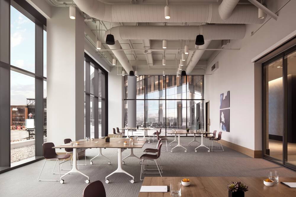 ロウズ アーリントン 写真