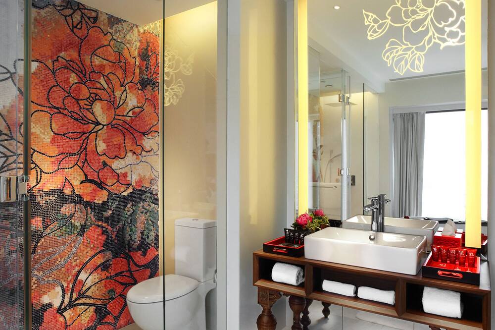 ミラ ムーン 写真