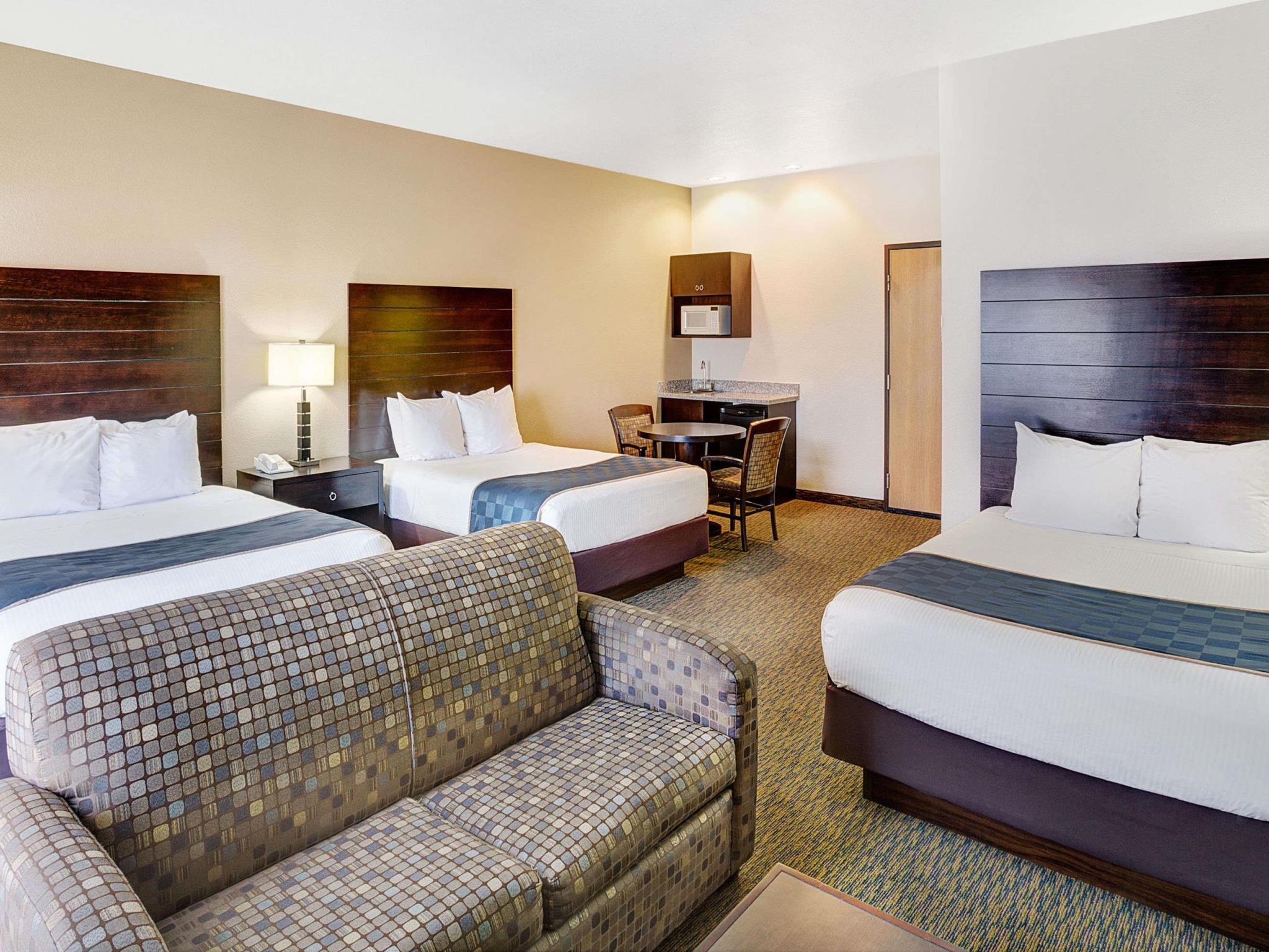 デイズ イン & スイーツ バイ ウィンダム ページ レイク パウエル 写真