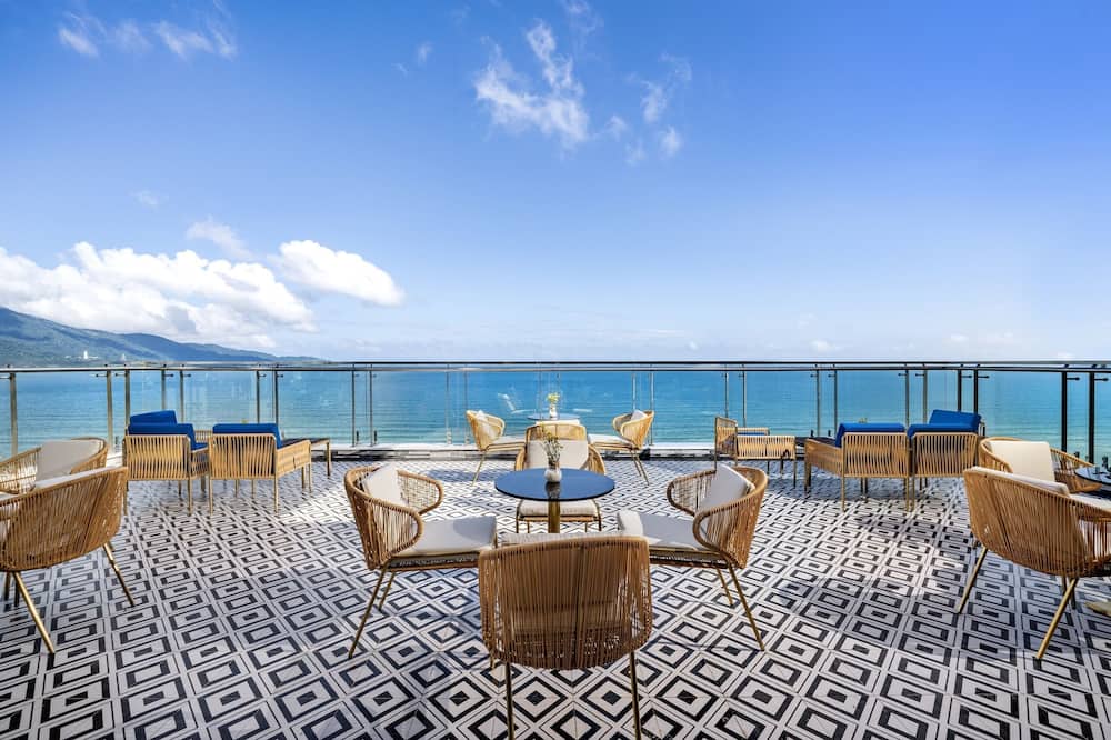 ブルーサン ダナン ビーチ ホテル 写真