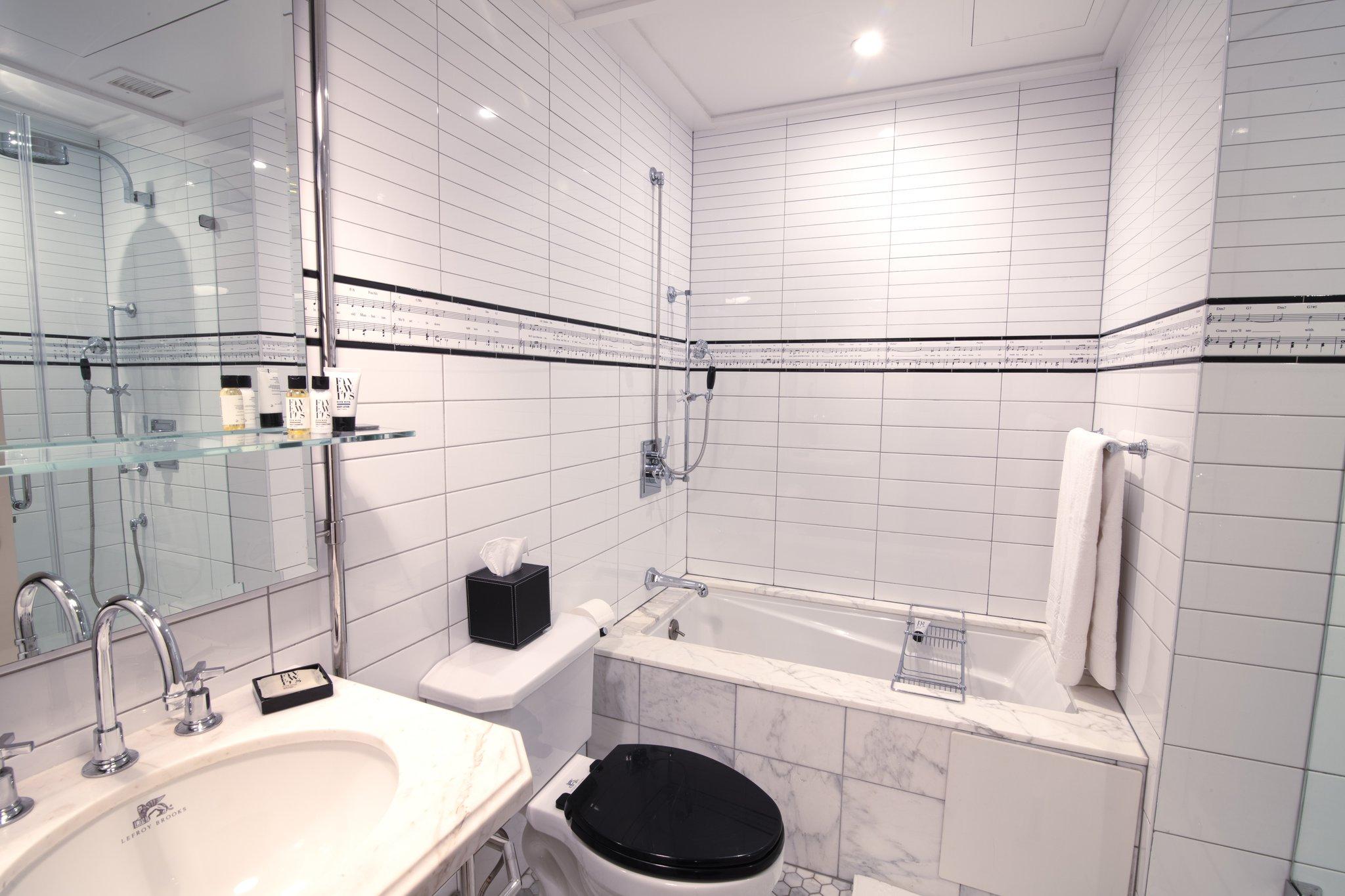 ザ イブリン 写真