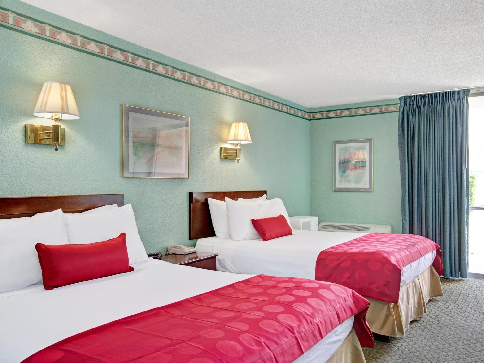 ラマダ バイ ウィンダム パーシッパニー 写真