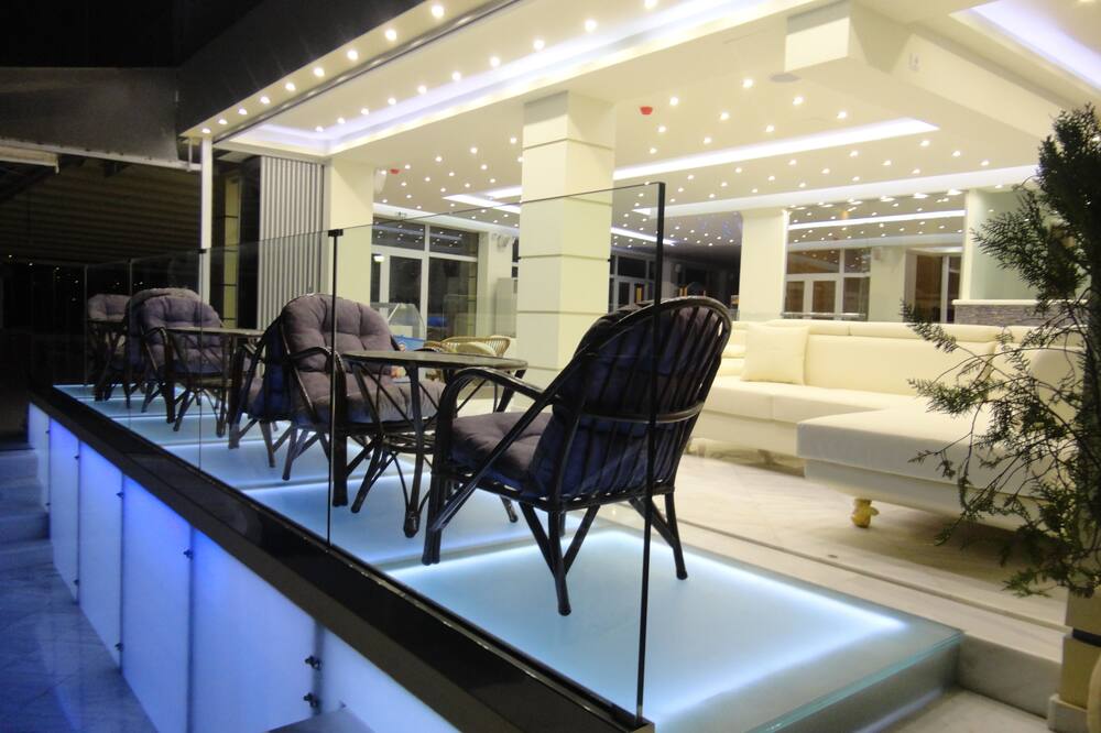 New Aegli Resort Hotel 写真