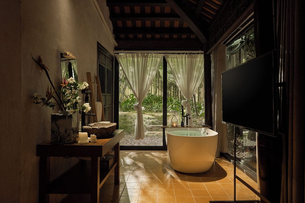 aNhillブティック 写真