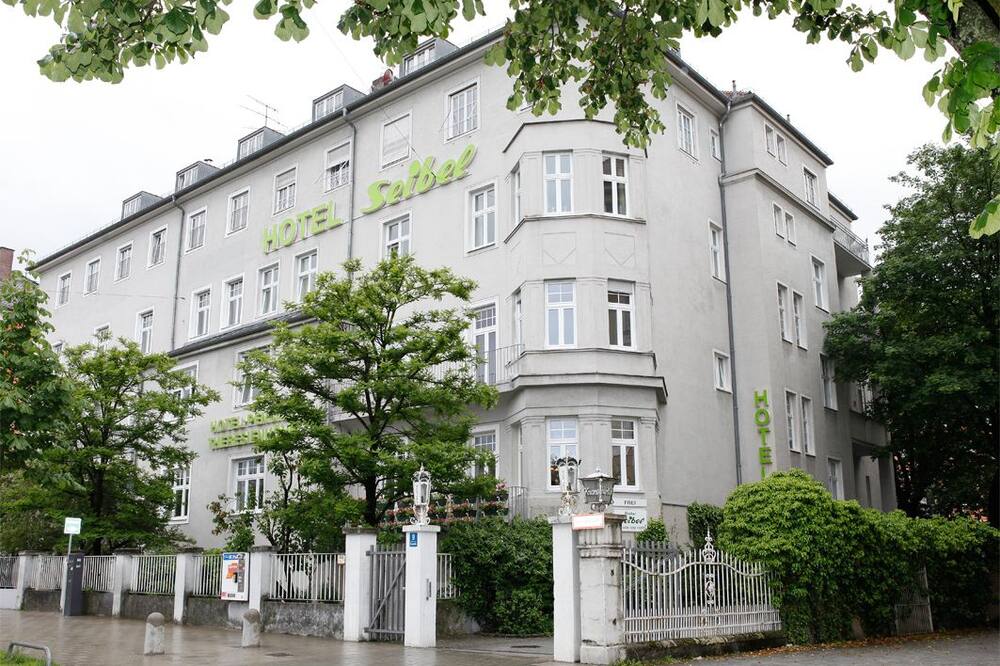 ホテル ザイベル 写真