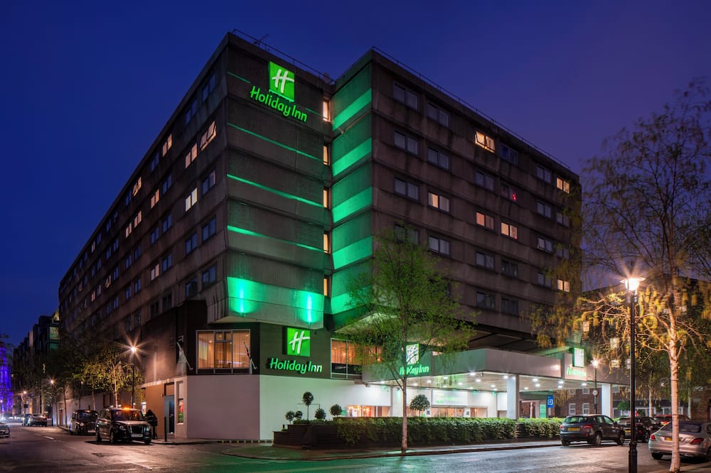 バーバリー　ロンドン　イングランド バーバリーロンドンイングランド/パーカー/黒/サイズ：XLの買取実績